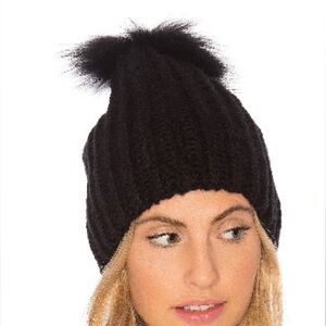 Heartloom Julie Beanie in Noir